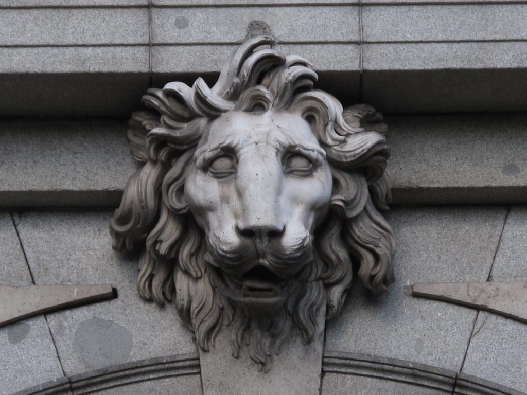 Mal uso arco Divertidísimo La Puerta de Alcalá, los leones –